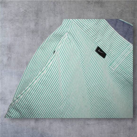 Nike Golf Dri-FIT Green & White Striped Shorts – Modern Fit – Size 36 - Picture 2 of 6